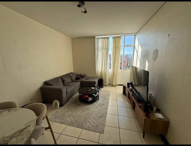 1 BEDROOM PROPERTY TO RENT IN BEDFORD GARDENS